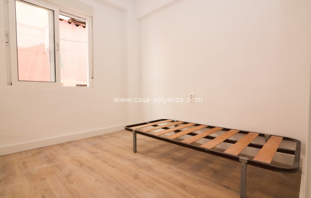 Resale - Apartment / flat - Torrevieja - Torrevieja Centro