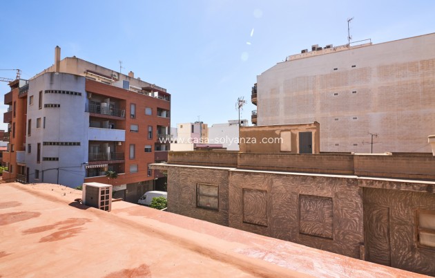 Resale - Apartment / flat - Torrevieja - Torrevieja Centro