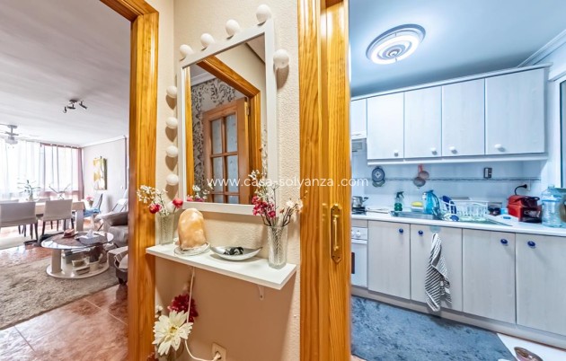 Resale - Apartment / flat - Benidorm - Costa Blanca