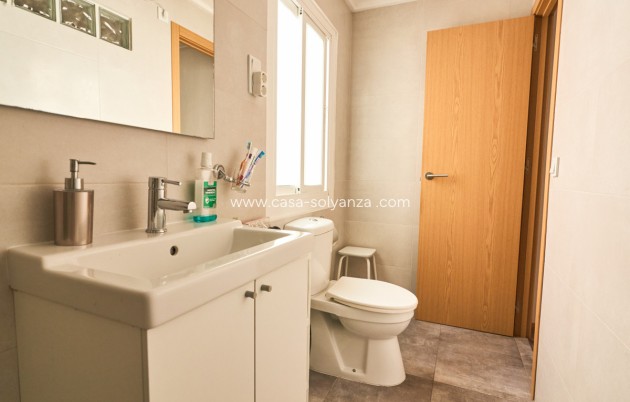 Resale - Apartment / flat - Torrevieja - Torrevieja Centro