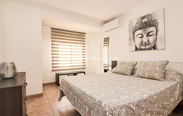 Resale - Apartment / flat - Torrevieja - Torrevieja Centro