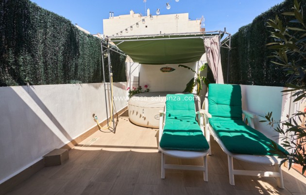 Resale - Apartment / flat - Torrevieja - Torrevieja Centro