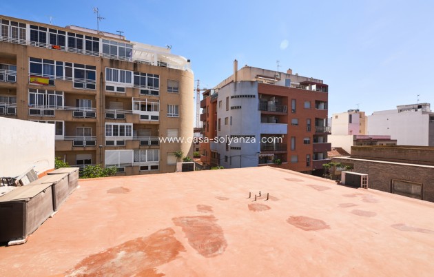 Resale - Apartment / flat - Torrevieja - Torrevieja Centro