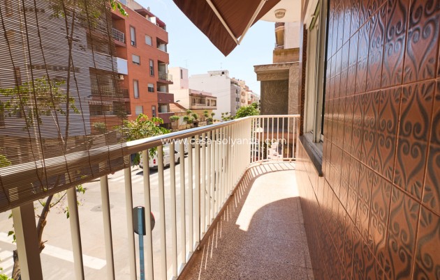 Resale - Apartment / flat - Torrevieja - Torrevieja Centro