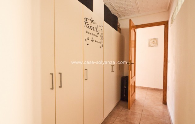 Resale - Apartment / flat - Torrevieja - Torrevieja Centro