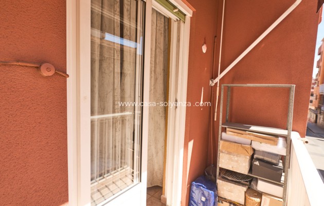 Resale - Apartment / flat - Torrevieja - Torrevieja Centro