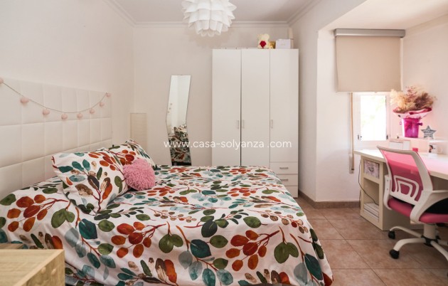 Resale - Apartment / flat - Torrevieja - Torrevieja Centro