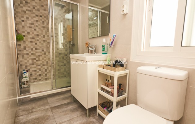 Resale - Apartment / flat - Torrevieja - Torrevieja Centro
