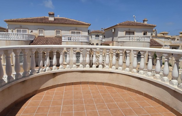 Resale - Townhouse - Torrevieja - Torrevieja Centro