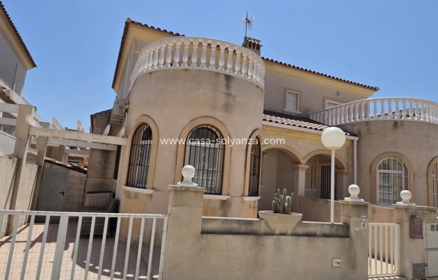 Resale - Townhouse - Torrevieja - Torrevieja Centro