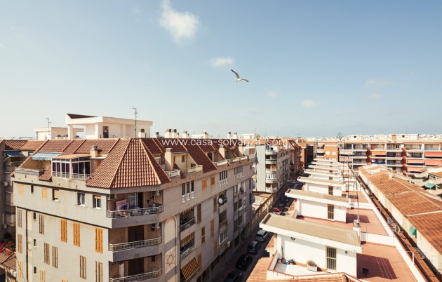 Resale - Apartment / flat - Torrevieja - Torrevieja Centro