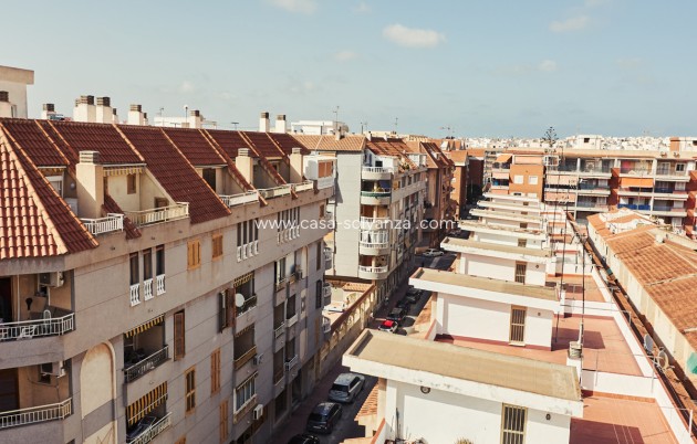 Resale - Apartment / flat - Torrevieja - Torrevieja Centro