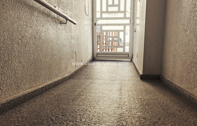 Resale - Apartment / flat - Torrevieja - Torrevieja Centro
