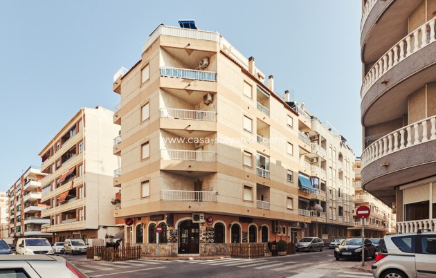 Resale - Apartment / flat - Torrevieja - Torrevieja Centro