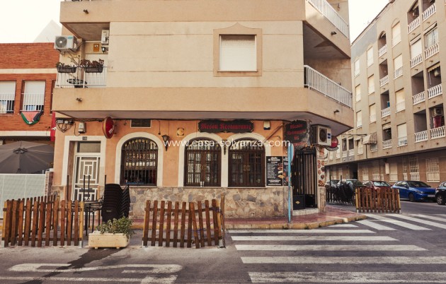 Resale - Apartment / flat - Torrevieja - Torrevieja Centro