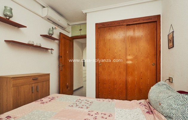 Resale - Apartment / flat - Torrevieja - Torrevieja Centro