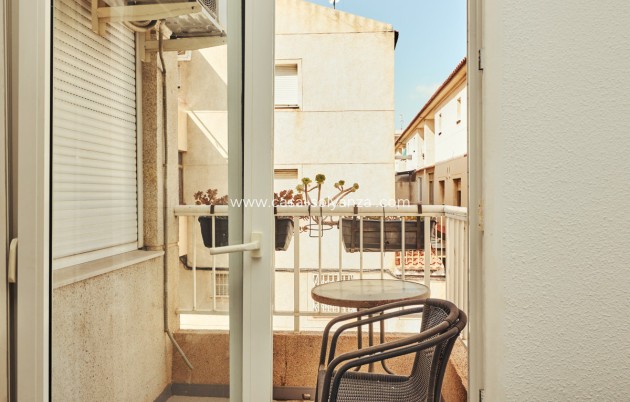 Resale - Apartment / flat - Torrevieja - Torrevieja Centro