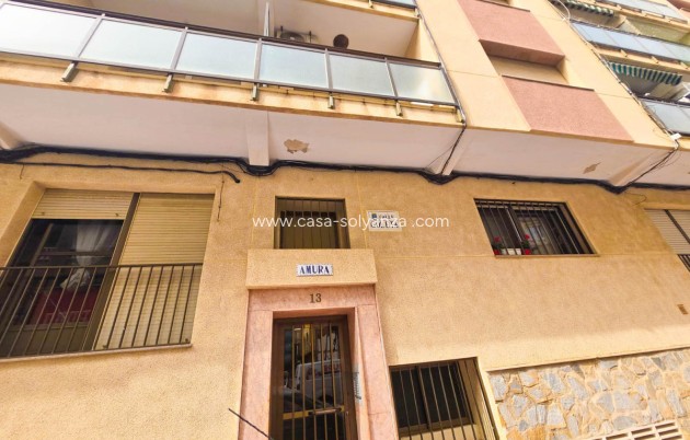 Wiederverkauf - Wohnung - Torrevieja - Torrevieja Centro