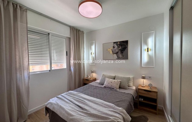 Resale - Apartment / flat - Torrevieja - Torrevieja Centro