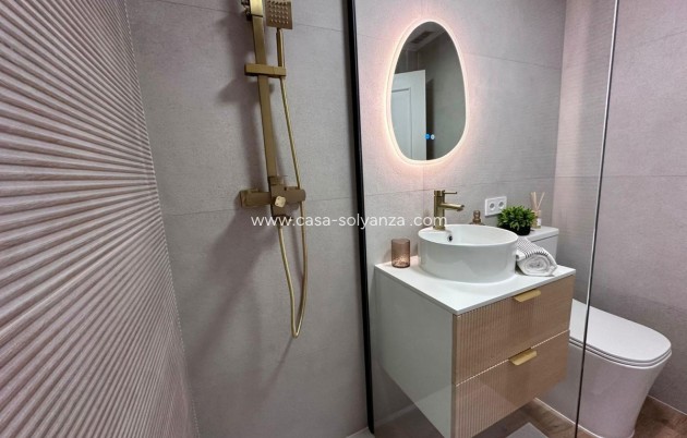 Resale - Apartment / flat - Torrevieja - Torrevieja Centro