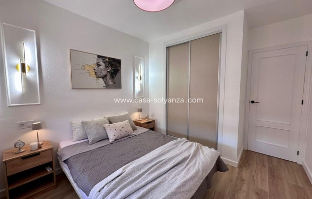Resale - Apartment / flat - Torrevieja - Torrevieja Centro