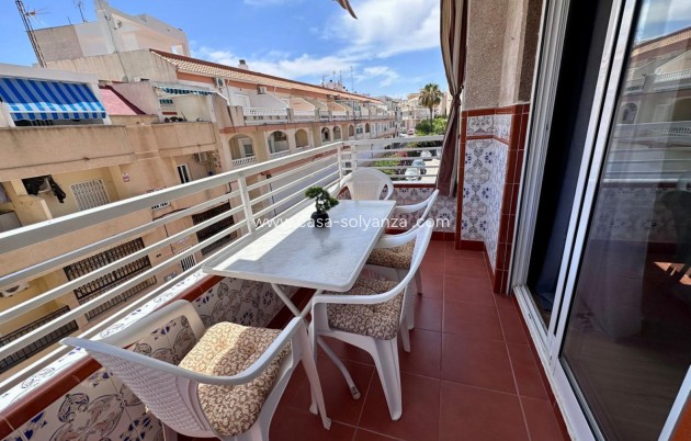 Resale - Apartment / flat - Torrevieja - Torrevieja Centro