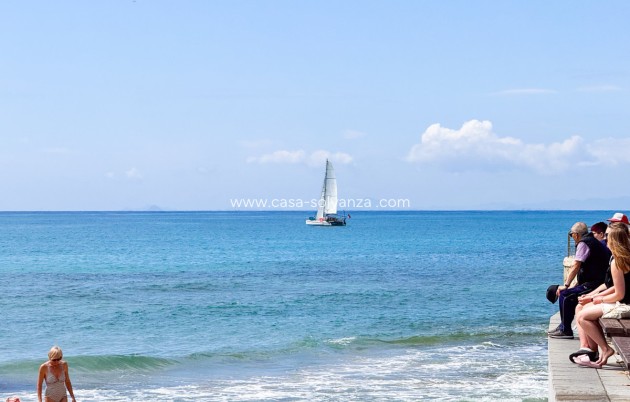 Resale - Apartment / flat - Torrevieja - Torrevieja Centro