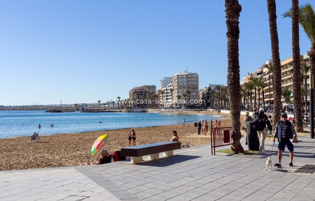 Resale - Apartment / flat - Torrevieja - Torrevieja Centro