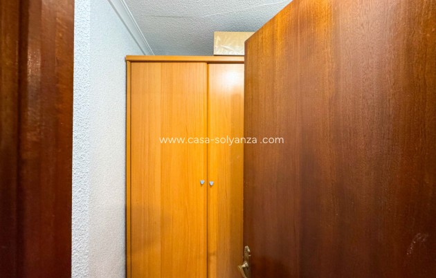 Resale - Apartment / flat - Torrevieja - Torrevieja Centro