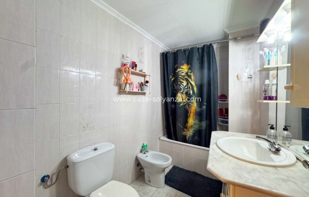Resale - Apartment / flat - Torrevieja - Torrevieja Centro