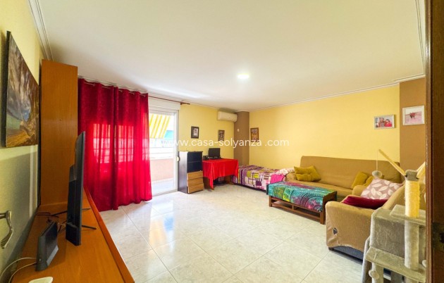 Resale - Apartment / flat - Torrevieja - Torrevieja Centro