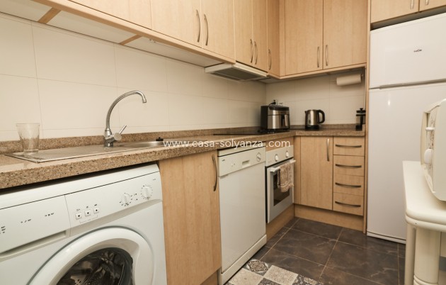 Resale - Apartment / flat - Torrevieja - Torrevieja Centro