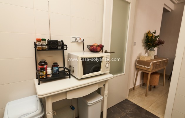 Resale - Apartment / flat - Torrevieja - Torrevieja Centro
