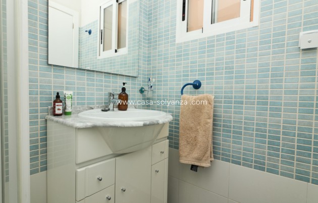 Resale - Apartment / flat - Torrevieja - Torrevieja Centro