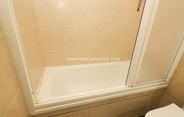 Resale - Apartment / flat - Torrevieja - Torrevieja Centro