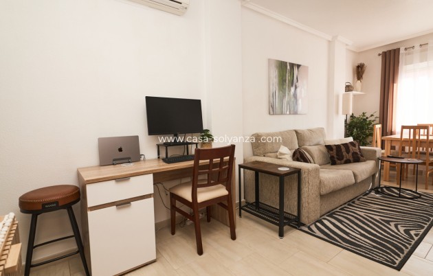Resale - Apartment / flat - Torrevieja - Torrevieja Centro