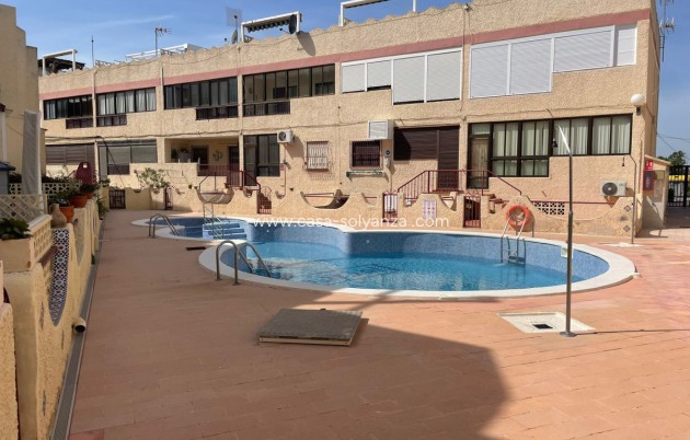 Resale - Villa - Guardamar del Segura - Guardamar del Segura Centro