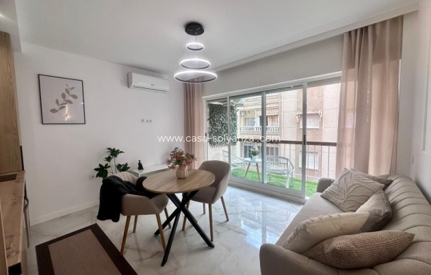 Wiederverkauf - Wohnung - Torrevieja - Torrevieja Centro