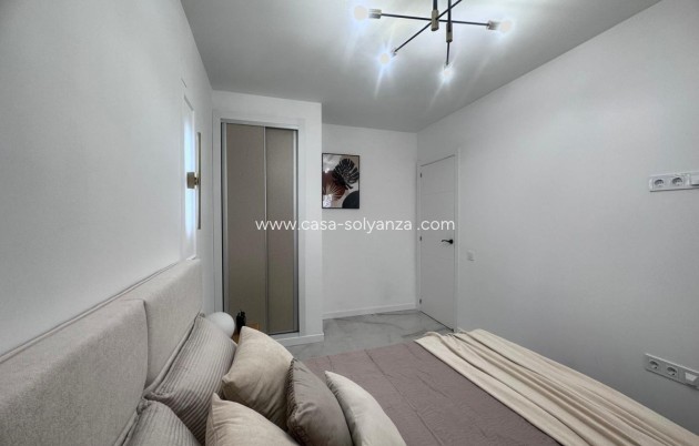 Wiederverkauf - Wohnung - Torrevieja - Torrevieja Centro