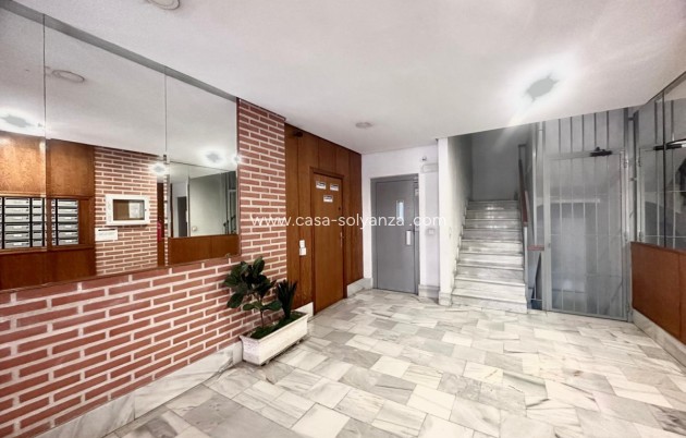 Wiederverkauf - Wohnung - Torrevieja - Torrevieja Centro
