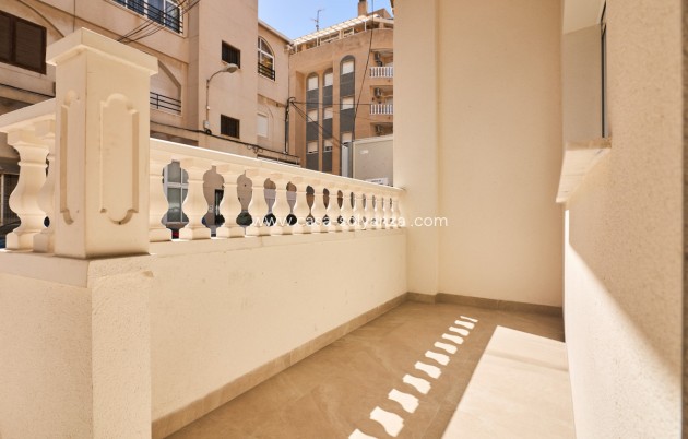 Herverkoop - Appartement / flat - Torrevieja - Torrevieja Centro