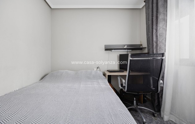Revente - Appartement - Torrevieja - Torrevieja Centro