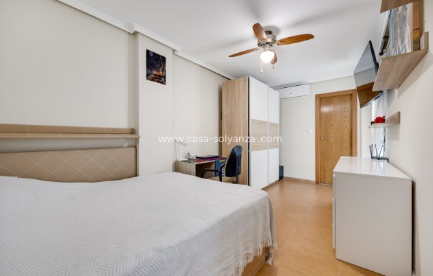 Revente - Appartement - Torrevieja - Torrevieja Centro