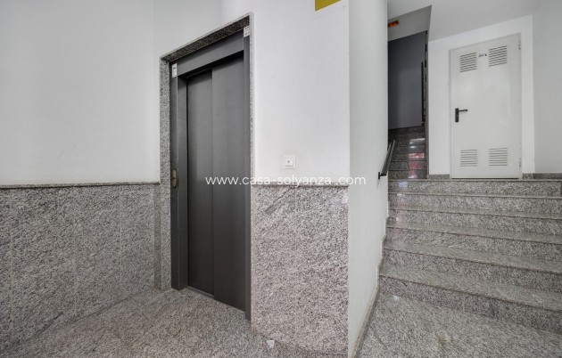 Revente - Appartement - Torrevieja - Torrevieja Centro