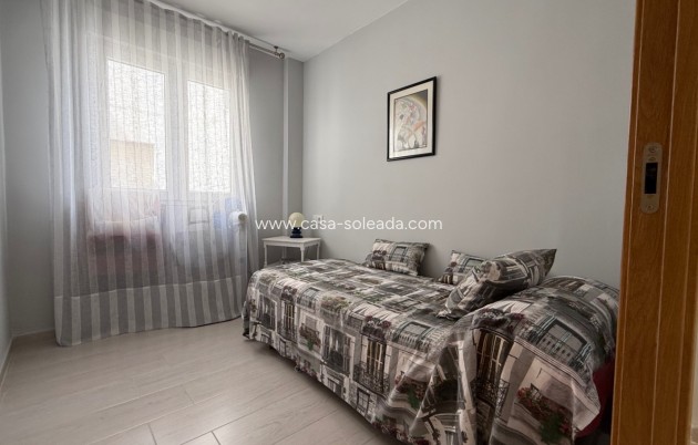 Resale - Apartment / flat - Torrevieja - Costa Blanca