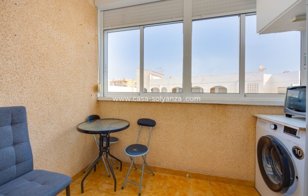 Resale - Apartment / flat - Torrevieja - Torrevieja Centro