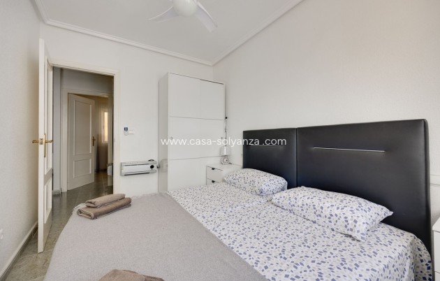 Resale - Apartment / flat - Torrevieja - Torrevieja Centro