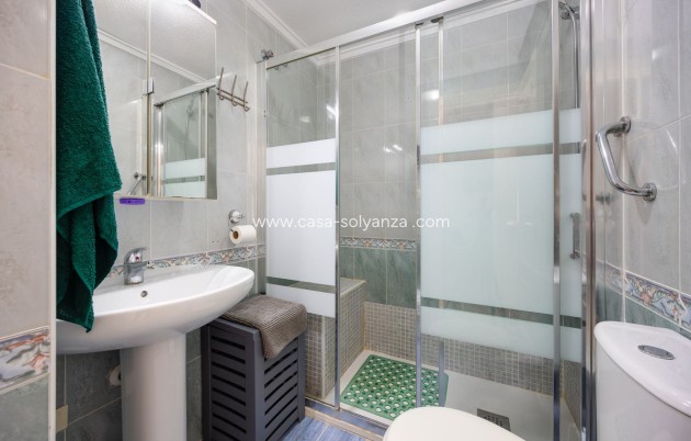 Resale - Apartment / flat - Torrevieja - Torrevieja Centro