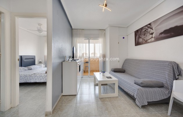 Resale - Apartment / flat - Torrevieja - Torrevieja Centro