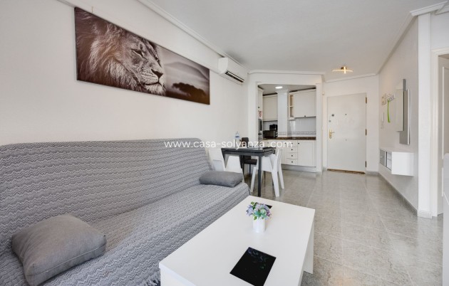 Resale - Apartment / flat - Torrevieja - Torrevieja Centro